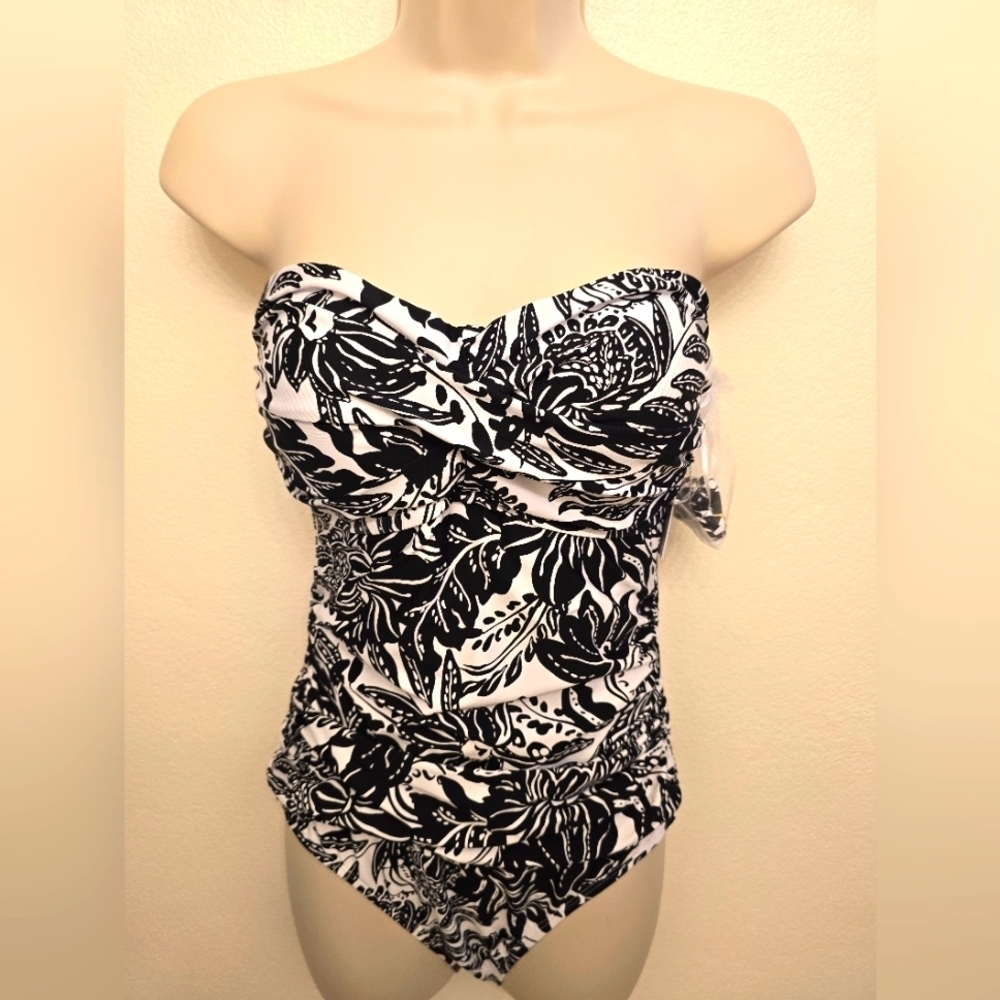 NWT Anne Cole Ladiee Black and White Floral One Piece Swimsuit With Strap